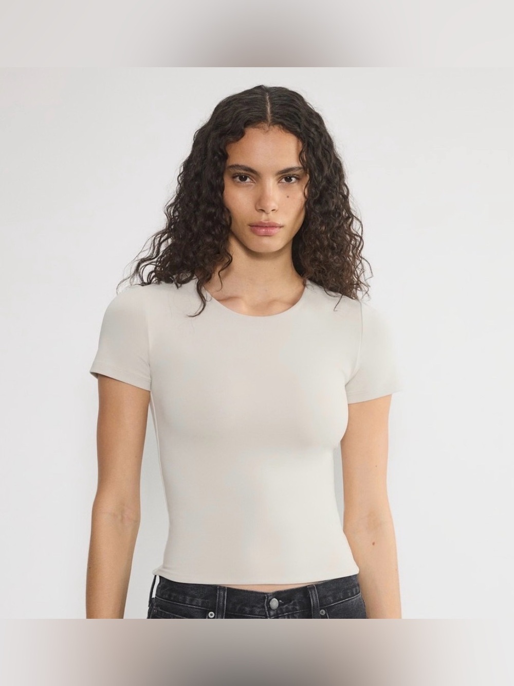 Aritzia Babaton Original Contour Crew T-shirt Matte Pearl White size Large